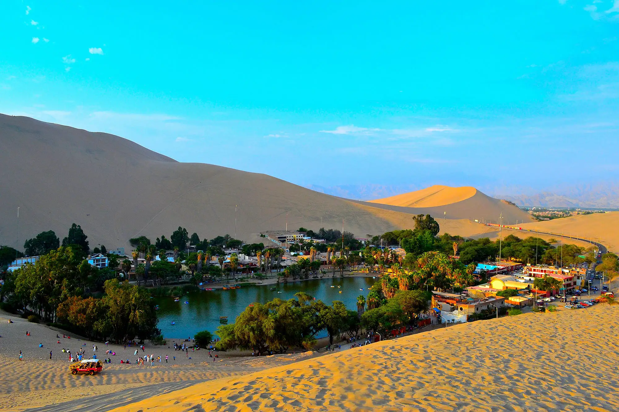 Atardecer sobre Las Dunas de Huacachina