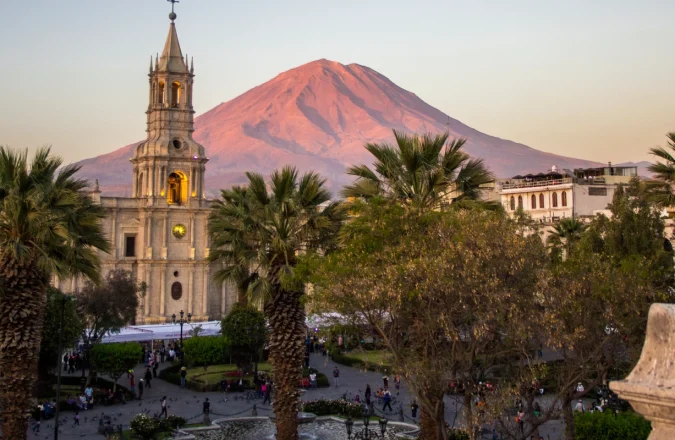 Arequipa: Guía Completa de la Ciudad Blanca de Perú | Qué Ver y Hacer Arequipa: Guía Completa de la Ciudad Blanca de Perú | Qué Ver y Hacer