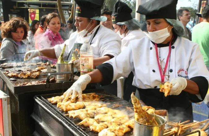 Un recorrido por la gastronomía de Lima Un recorrido por la gastronomía de Lima