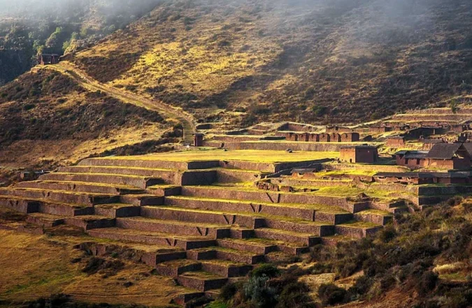 Huchuy Qosqo (Camino Inca Alternativo Machu Picchu) Huchuy Qosqo (Camino Inca Alternativo Machu Picchu)