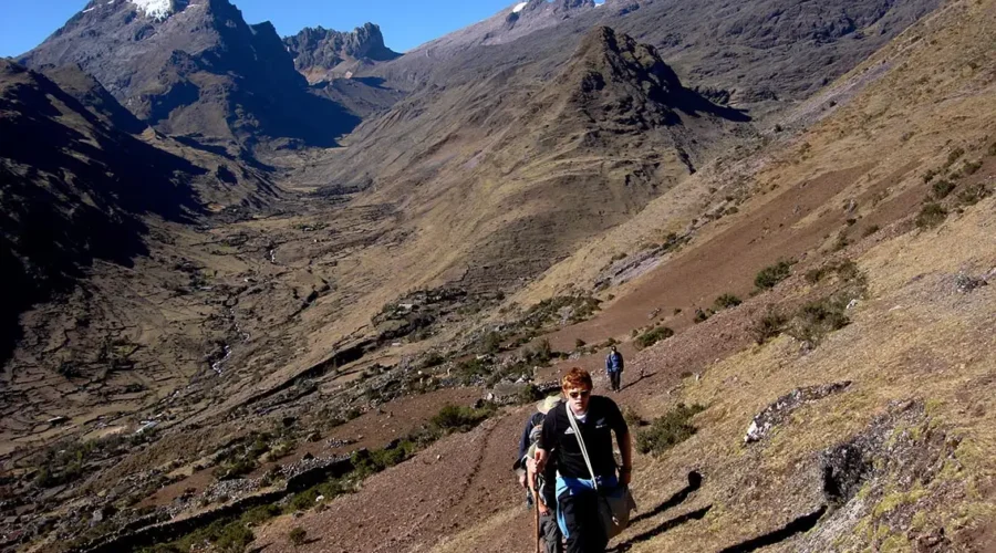 Lares 2 - Group Travel Perú