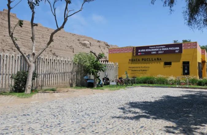 Pirámide Huaca Pucllana Lima: Descubre la Antigua Ciudad de la Cultura Lima en el Corazón de la Ciudad