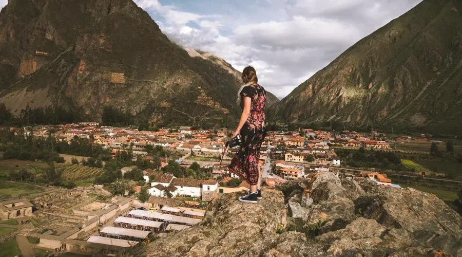 Ollantaytambo Valle Sagrado - Group Travel Perú