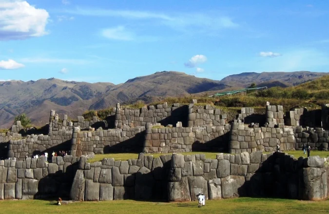 Sacsayhuamán – Historia y datos importantes de la fortaleza inca Sacsayhuamán – Historia y datos importantes de la fortaleza inca