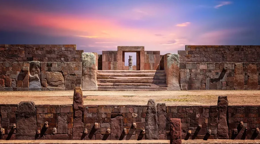 Tiwanaku 11 - Group Travel Perú