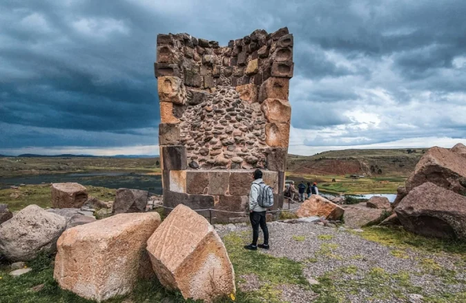 Visita por la antiguas Chullpas de Sillustani