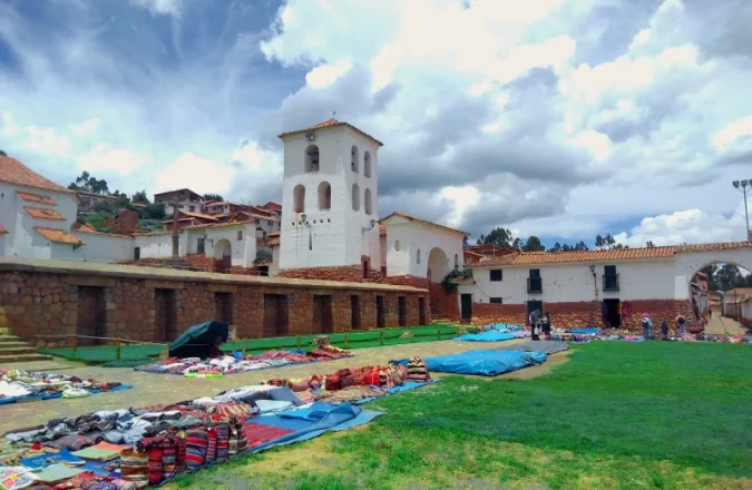 Valle Sagrado y Machu Picchu en 2 Días: Tour desde Chinchero