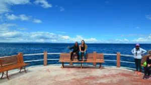 Guía Completa para Visitar la Isla Taquile y las Islas Uros en el Lago Titicaca